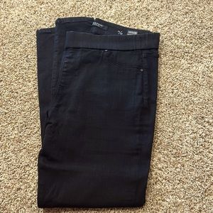 Liverpool skinny elastic waist denim